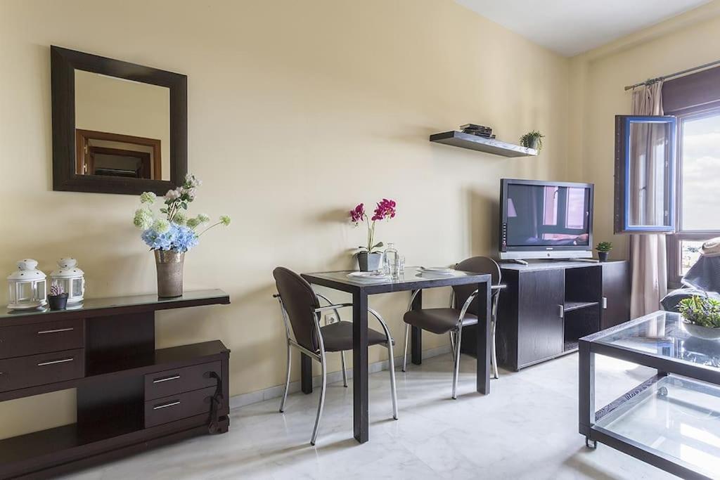 Apartamento El Mirador, Recepcion 24 H, Piscina, Wifi Y Parking Interior ボルムホス エクステリア 写真